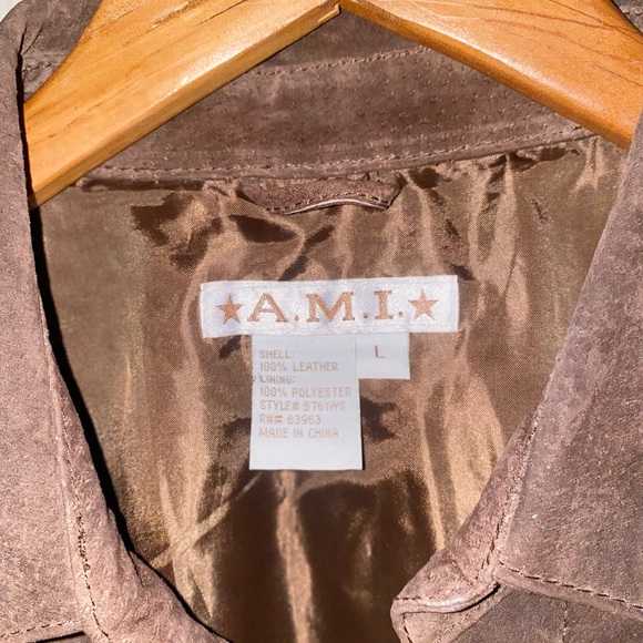 A.M.I. Leather Suede Jacket. Large . Long Sleeve. Fully Lined.Tan  brown Color - Picture 5 of 7